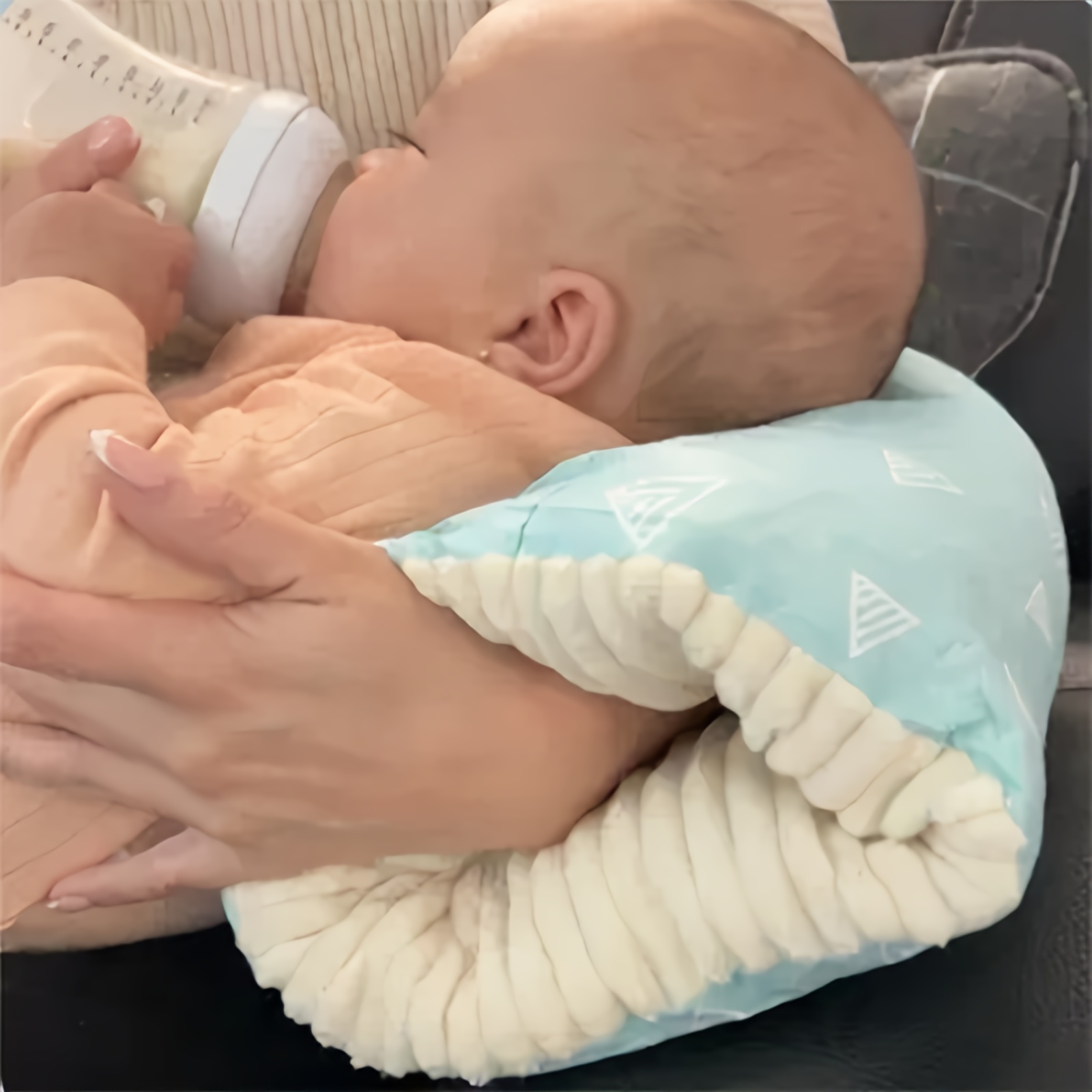 Cuscino per braccio accoglient - Nursing Pillow Breastfeeding recensione e prezzo